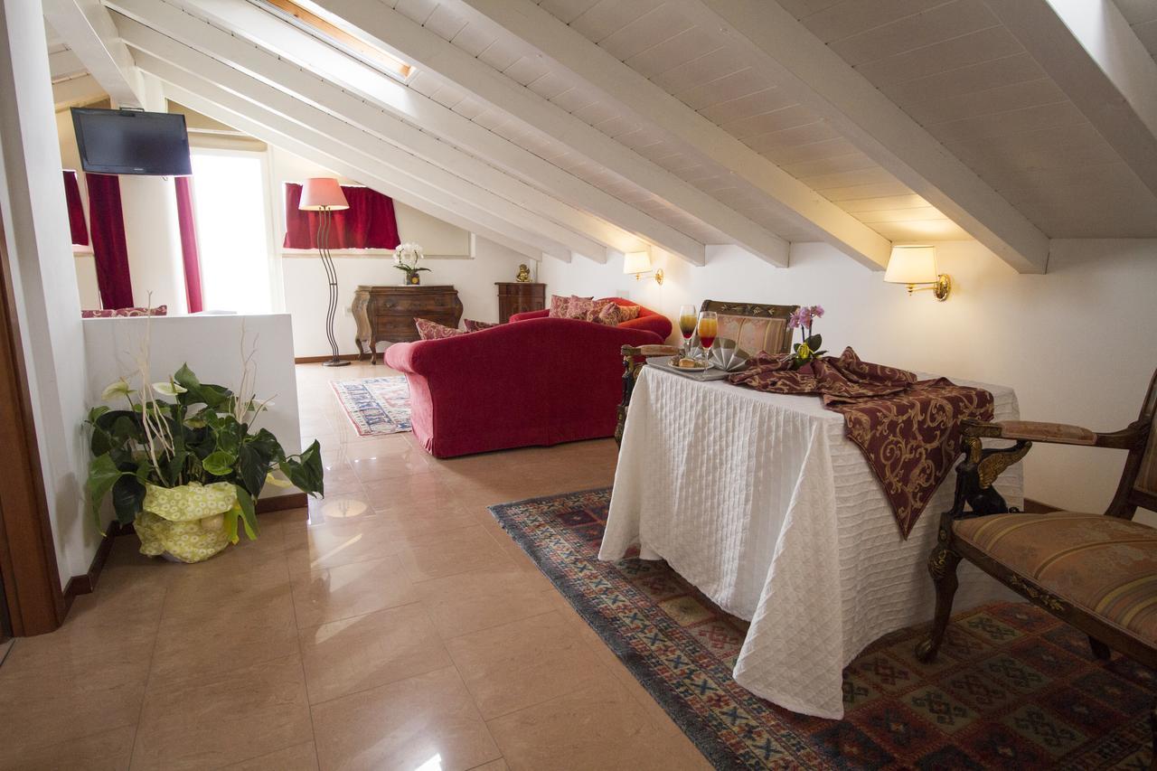Hotel Lady Mary Milano Marittima Ngoại thất bức ảnh