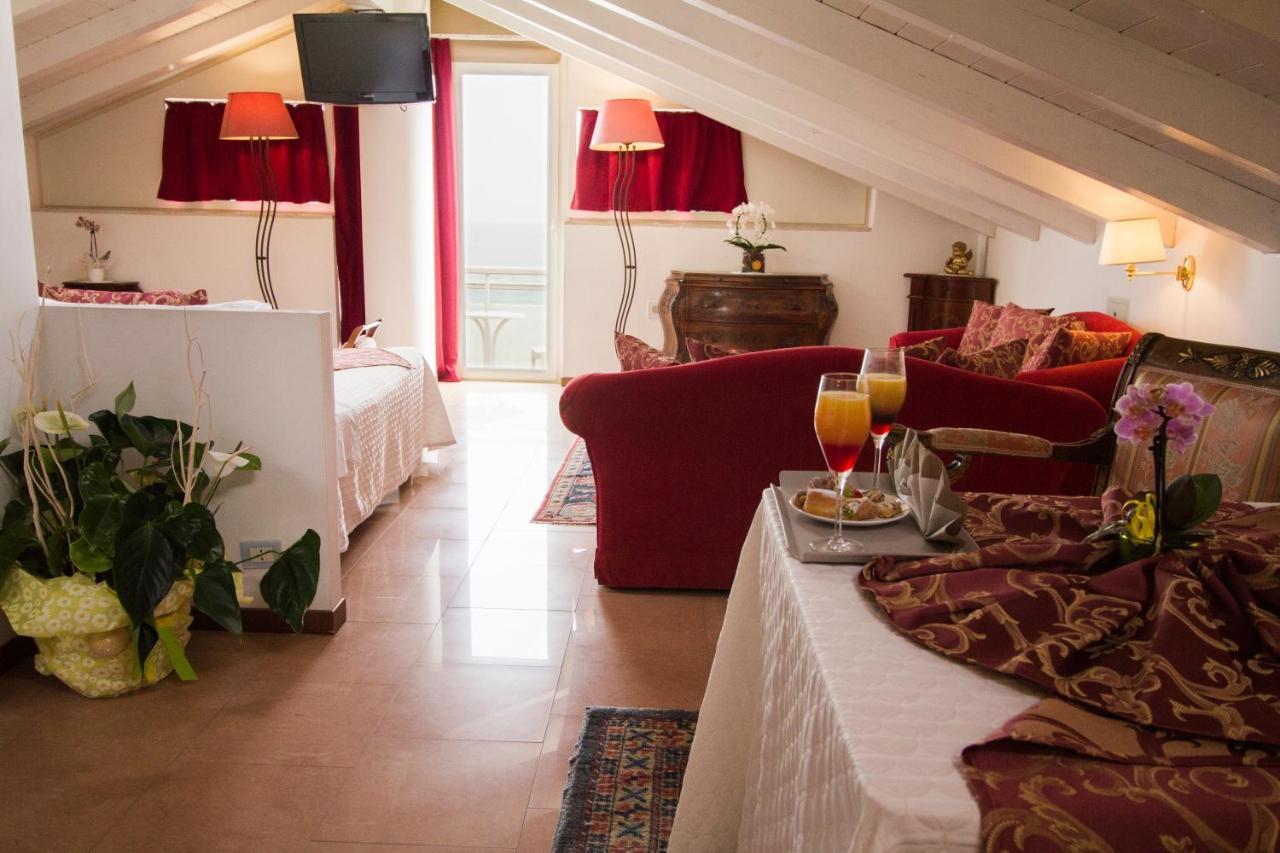 Hotel Lady Mary Milano Marittima Ngoại thất bức ảnh